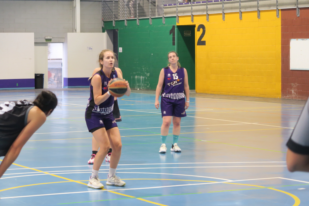FCBQ's tweet photo. #SuperCopaBQ🏀 / Jornada 5

⭐️ Judith Turrión novament MVP amb 30 de valoració

🪁 @CEJLHospitalet, @CBFCerdanyola @draftgramenet persegueixen el líder @manresacbf

📥 @sese_basquet guanya a la 2a pròrroga

➡️ https://t.co/oMoLTScjbh
📸 @Dave__Raw, @FemSantAdria i @TGNBasquet https://t.co/OkUZ5x8gIo