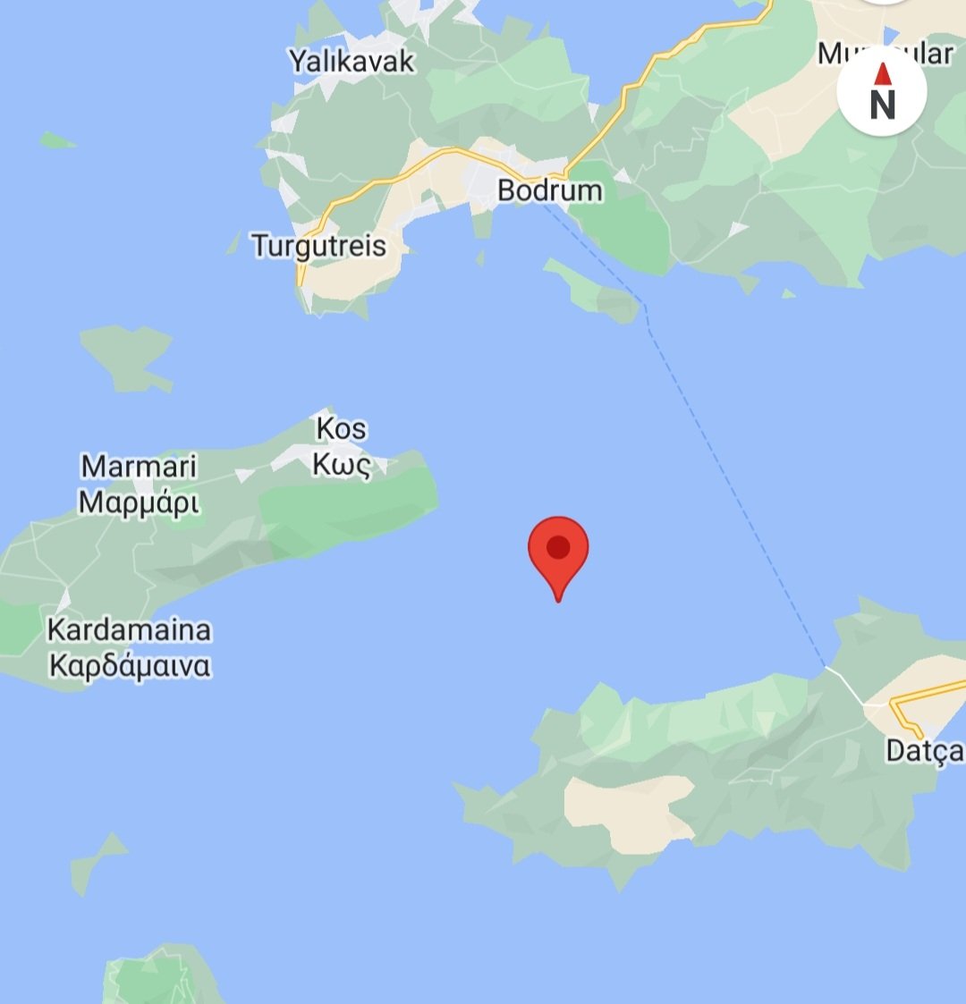 alarm_phone's tweet image. 🆘️ ~25 people in distress near #Kos, #Greece!

The group is adrift at sea! They tell us their engine was stolen and water is entering the boat. @Hcoastguard and Turkish authorities have been alerted but neither accepts responsibility. Don't delay: rescue now and #NoPushback!