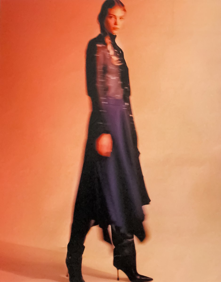 HIGH_Official's tweet photo. Tech elegance. The new 'Galaxy' printed shirt and multipoints skirt featured on D la Repubblica magazine

#HIGHeverydaycouture
#HIGHaw23
#fashion #editorial #totallook #womensfashion https://t.co/dNDO6vBqYS