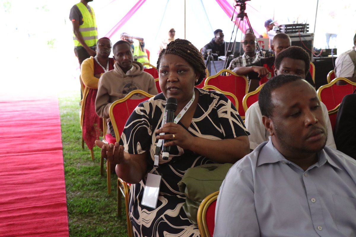 PikaNaPower's tweet photo. A Q&A session is currently in progress at the #CleanCookingWeek2023 event held in Nyayo Gardens Park, Nakuru.
#eCooking.
#PikanaPower
#CleanEnergyKE ^JC https://t.co/ZGZUGBebND