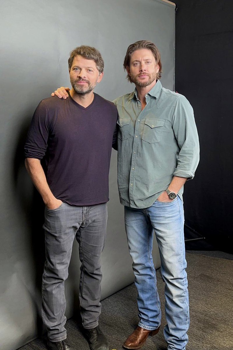 Jensen Ackles (@JensenAckles) and Misha Collins (@mishacollins) have had a wonderful weekend in Liverpool. Who else would like to see them come back?