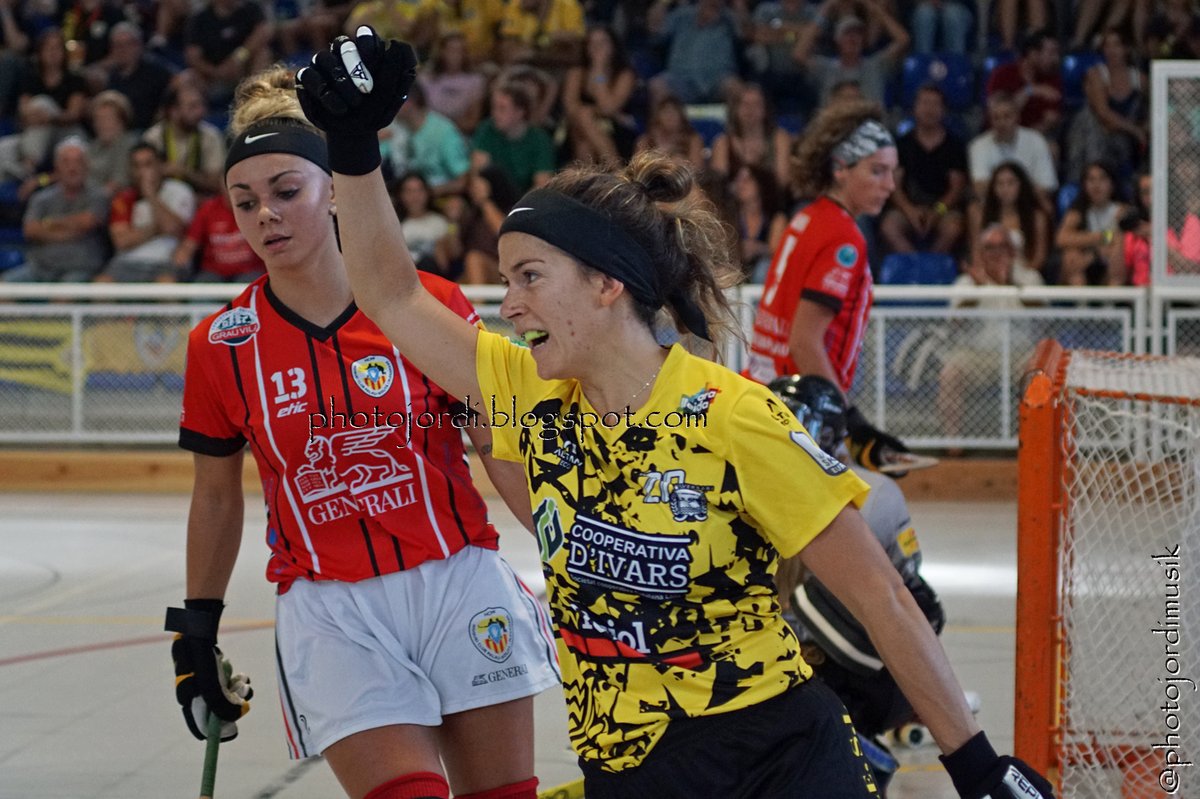 Photojordimusik's tweet photo. Fotos semifinal CP Vila-Sana – HC Palau Supercopa OK #supercopaokfem #Supercopa #copaokf #copa #copaok #hockeypatines #hockey #hoquei #hoqueipatins #rinkhockey #ok #cpvilasana #clubpativilasana #hcpalau #somhilleones 💛 #oklligaf #partitapartit #OkLigaF https://t.co/dv9jQQeQQF https://t.co/zOlXVrjFnI