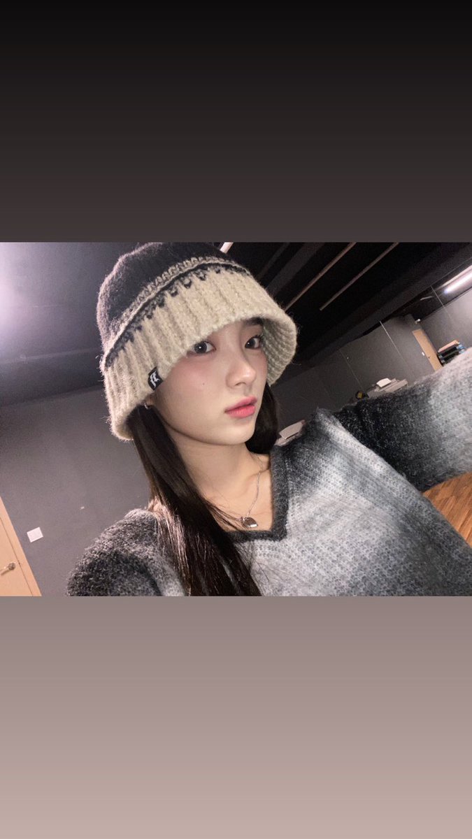 I_m_chillin's tweet photo. 초코송이 먹고싶다 달달구리 최고야🤤🤎

#지원이지유 #울지로입구 #지_원이에게_로 #최애는_평생이지로
#ICHILLIN #아이칠린 #E_JI #이지 https://t.co/DNyyQMVVds