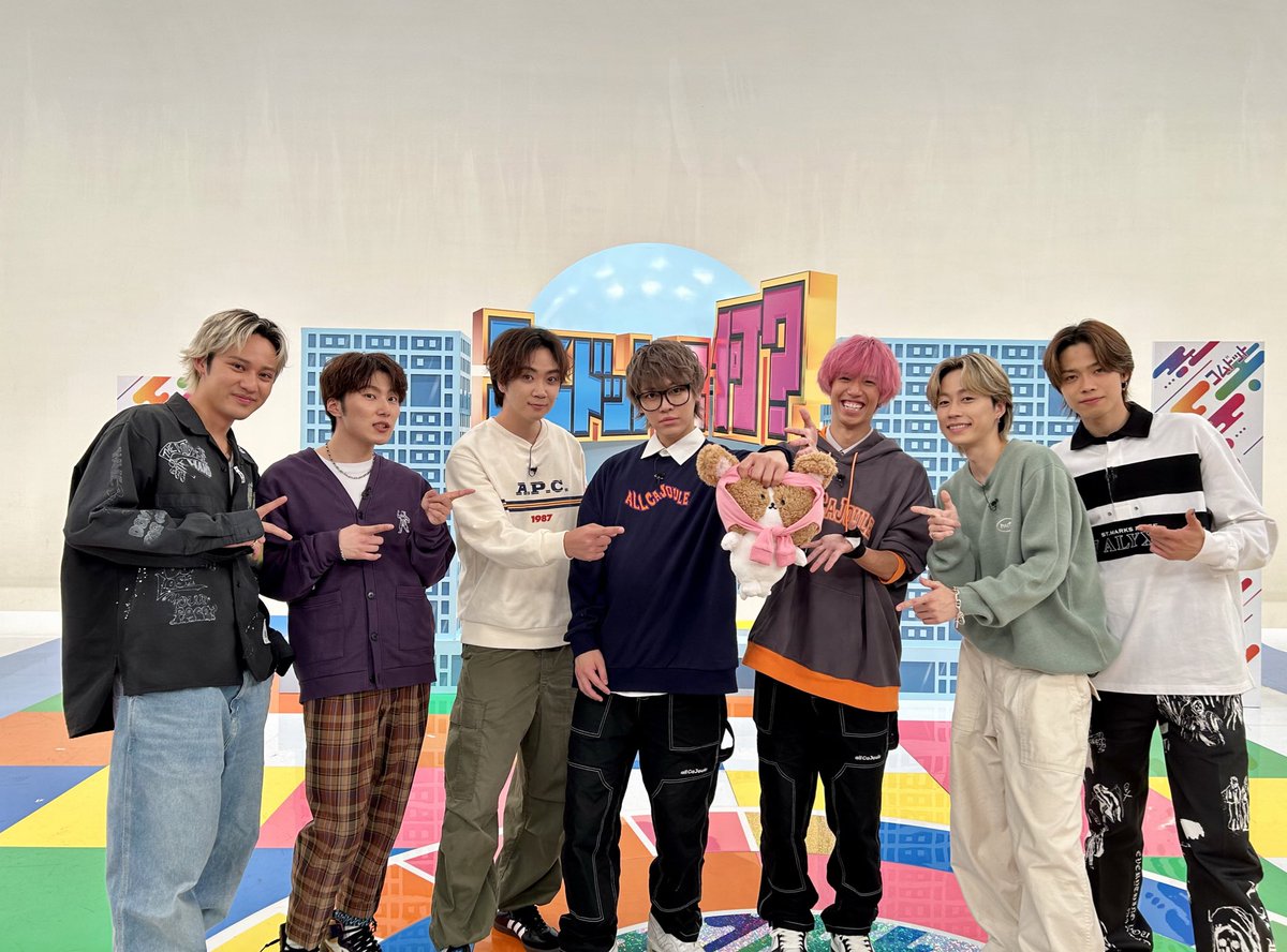 seinup_fujitv's tweet photo. みんなりぽすとありがとう🫰🏻
ぼくもしゃしんにまぜてもらったよ🥹

あ、あたまが〜〜〜！！！！！🤯
これもまた、おしごとだね…

きのうのコムドットってなに？も
ごしちょうありがとうございました📺 https://t.co/J9BPG2iNxu