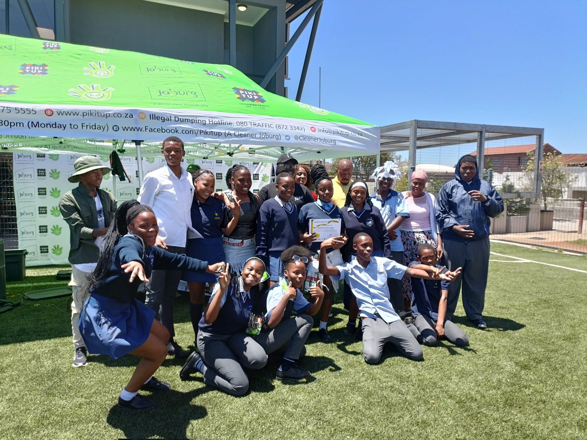 CleanerJoburg's tweet photo. 1st Place -Alex High - CONGRATULATIONS 🎉 - Inter Schools Climate Change Challenge  #SANKOFASolutions #SafeHuB  #SANCA @Sanko #DFFE #GDARD @CityofJoburgZA @JackSekwaila @eWASA_  #Ulink https://t.co/lNqeK2yNJD