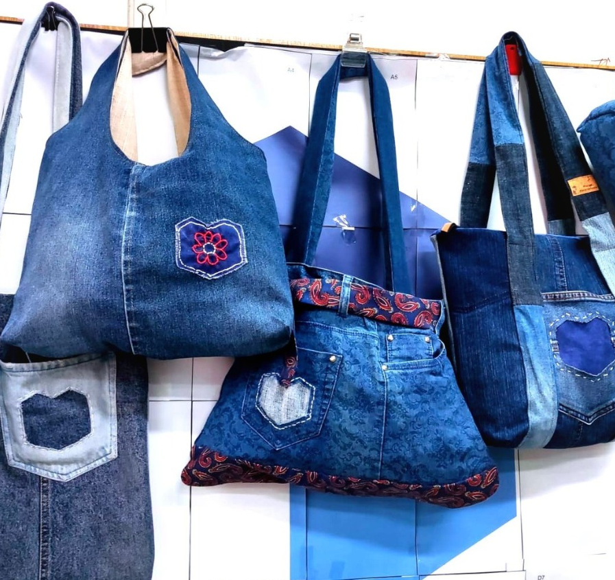 planvex's tweet photo. Mola esta colección de #Placeat. Toda una colección de moda vaquera, en #Plasencia

https://t.co/E0HTULwyIw

#modasostenible #Rurex @placeat  @plenaextremadur
@Ayto_Plasencia #JeansConCausa #PLACEATModa #discapacidadintelectual https://t.co/yRqRQKpz3i