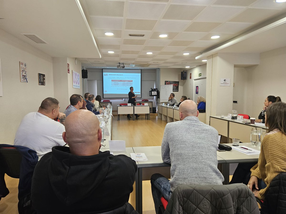 SindicatoUSO's tweet photo. Segundo día del 48 CIFC. Sara García, secretaria de @AccionsindUSO aborda otra materia fundamental en la formación de nuestros delegados: la acción sindical en la empresa. #FormacionSindical #RecursosPropios https://t.co/ZrLP4PliuS