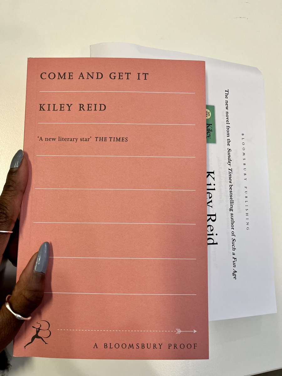 I opened this parcel and then the sun started shining 🌞, such is the power of a new @kileyreid novel. Thank you @Ros_Ellis @BloomsburyBooks #ComeandGetIt