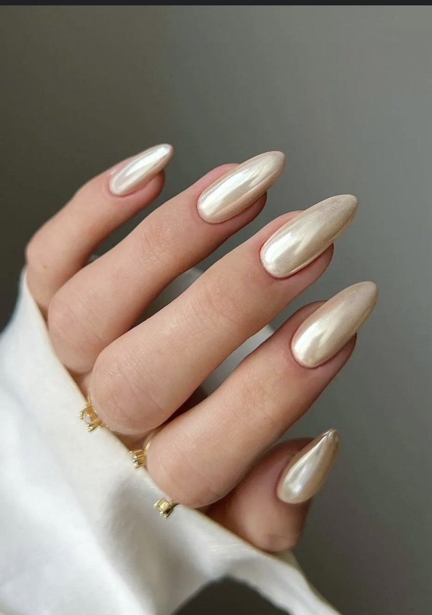 Veyla Renée tweet media