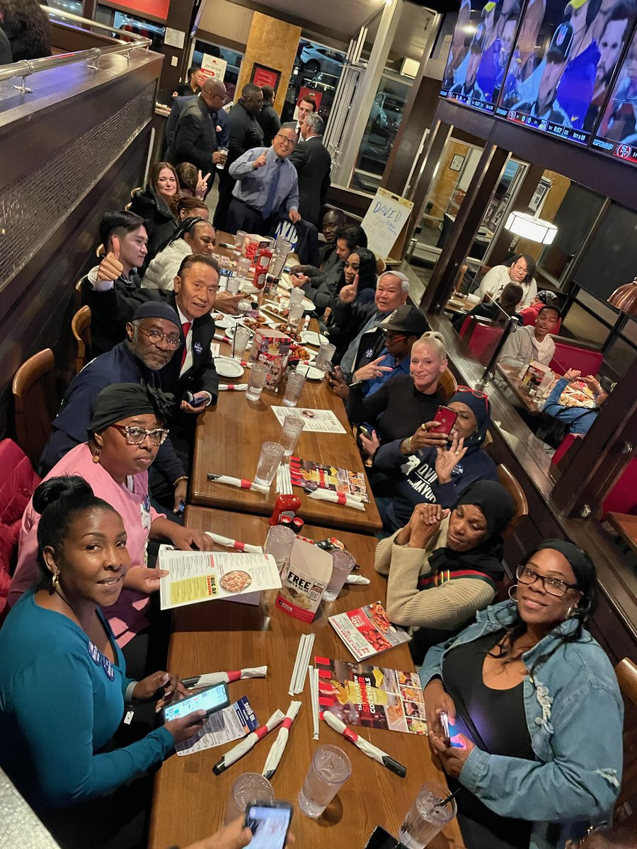 Yesterday, I sat down with <a href="/WilliamsSharrie/">Sharrie Williams</a> &amp; answered questions at <a href="/6abc/">Action News on 6abc</a>’s “A New Chapter: The Philadelphia Mayoral Candidates Town Hall”. My supporters showed up and we all had a good time. #DavidOh4Mayor DavidOh.com