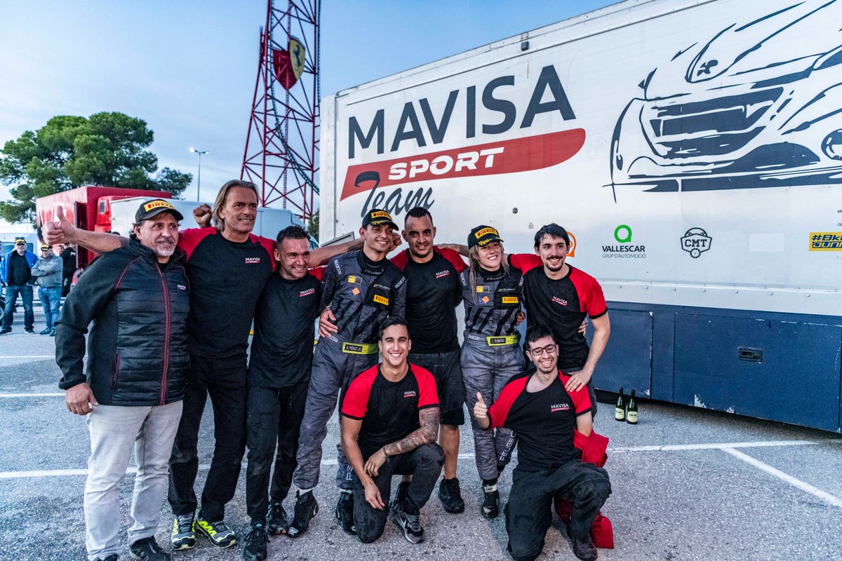 🏁 ¡<a href="/sergiperezbe/">sergiperezbe</a> y el <a href="/mavisasport/">WERACE MOTORSPORT SERVICES</a> se coronan campeones de la #PeugeotRallyCupIberica! A sus 19 años, Sergi hace historia como el campeón más joven. Con determinación y el apoyo del equipo, han superado desafíos y conquistado el título. ¡Enhorabuena! 🏆 #SergiPerez #MAVISASport