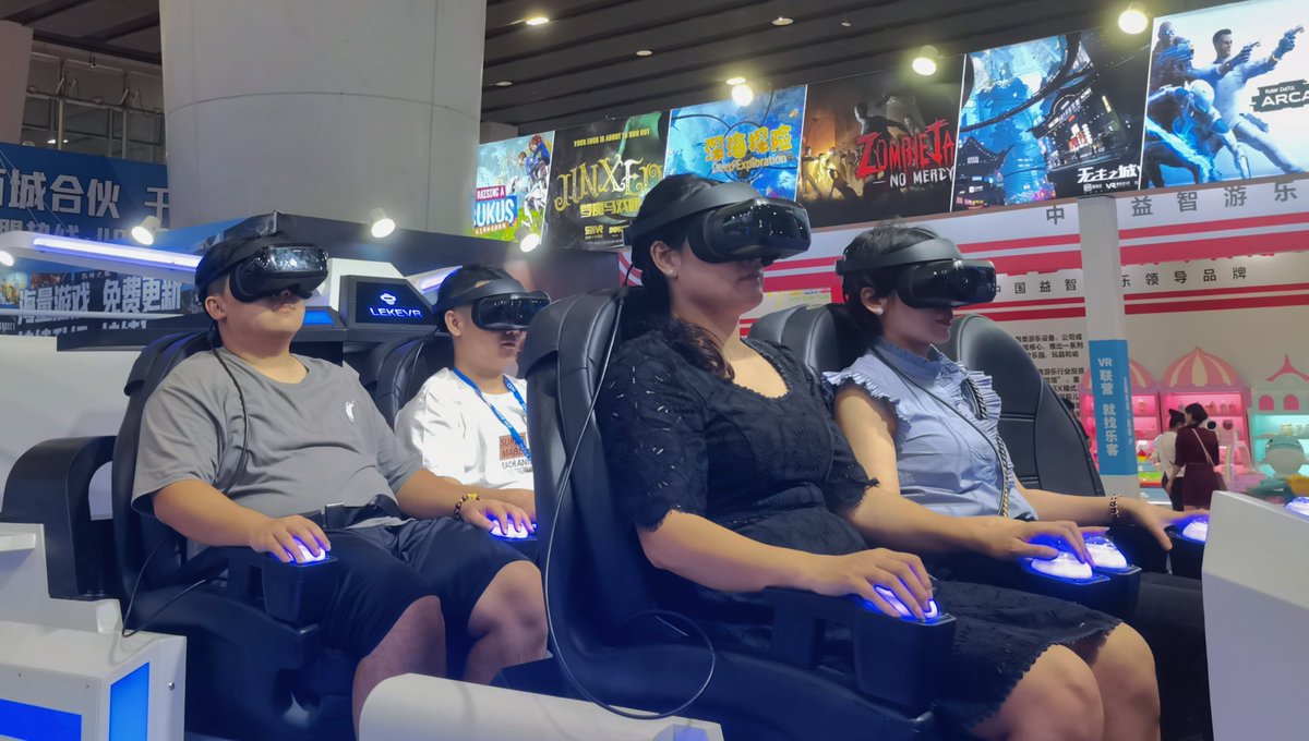 DPVR_LATAM's tweet photo. ¿Está buscando una mejora de la visión para su equipo arcade de realidad virtual?

DPVR E4-C: Mismo precio, mejores imágenes: gafas RV que se amortizan solos.

#DPVRE4C #3Dof
#realidadvirtual #entretenimientoVR #gafasRV #gafasderealidadvirtual #videojuegosRV #VRarcade https://t.co/hlMhMu0LaD