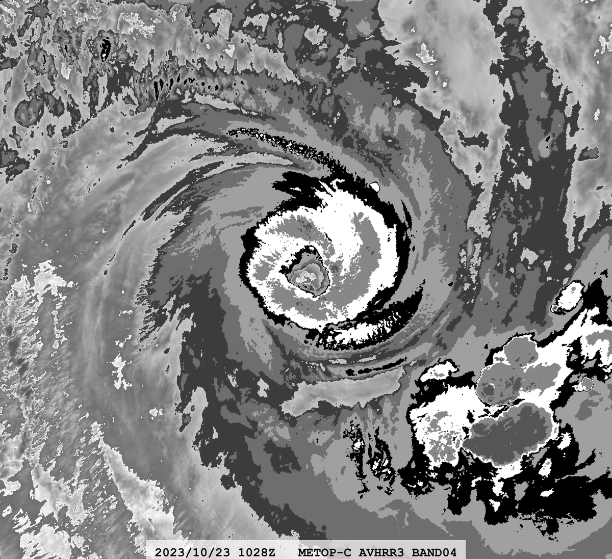 zeb199818's tweet photo. #01P Tropical Cyclone #LOLA
Satellite: #METOPC #AVHRR3
Time : 2023/10/23 1028Z https://t.co/Gvq3cBXt2t