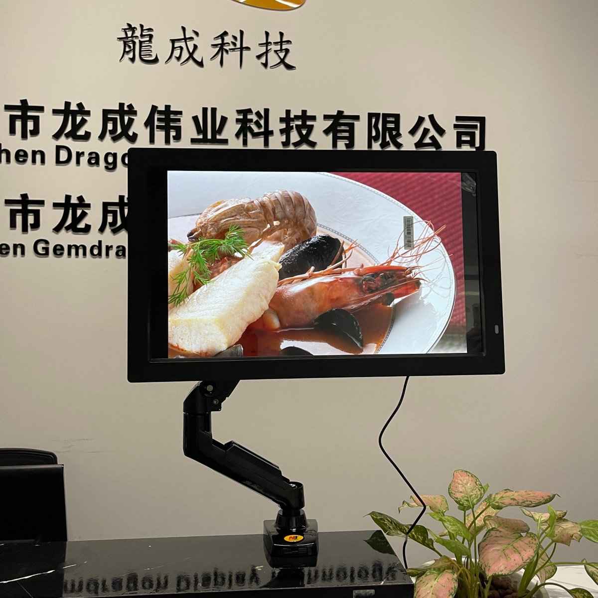bilingdisplay's tweet image. [Factory Direct]10.1inch , 15.6inch, 21.5inch, 27inch, 32inch, 55inch, 65inch wall mount lcd display and so on , Digital sigange wall mount indoor advertising display
#digitalsigange #lcdscreen #advertisingdisplay #Gemdragon #manufacture #indoorscreen #wallmount #lcddisplay