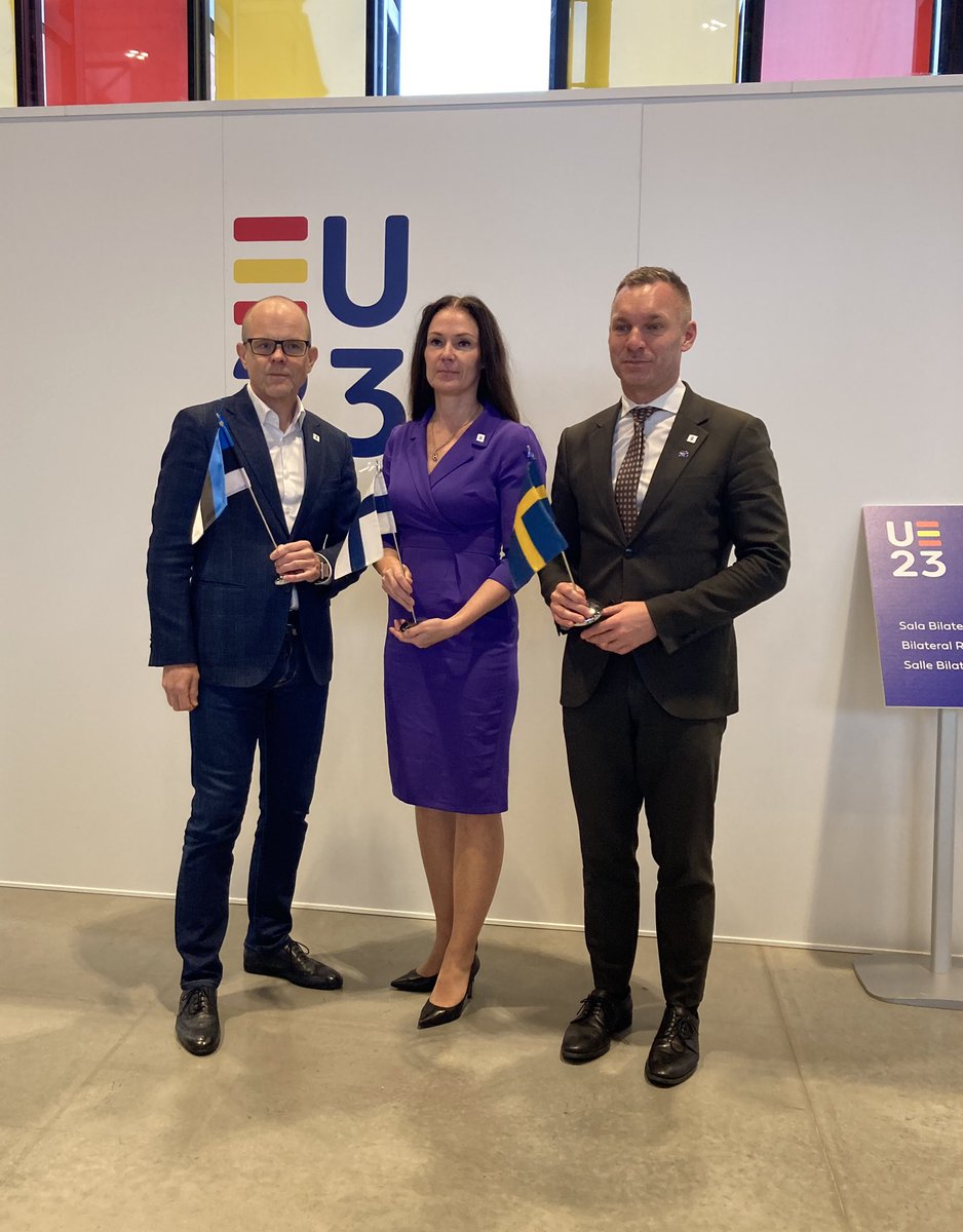 Good discussion between ministers <a href="/LuluRanne/">Lulu Ranne</a> <a href="/lvmfi/">LVM</a> 🇫🇮, <a href="/TiitRiisalo/">Tiit Riisalo</a> 🇪🇪and <a href="/ErikSlottner/">Erik Slottner</a> 🇸🇪 on the underwater infrastructure damages. All the countries are working closely together. We also continue to be in constant contact with the EU and NATO partners.