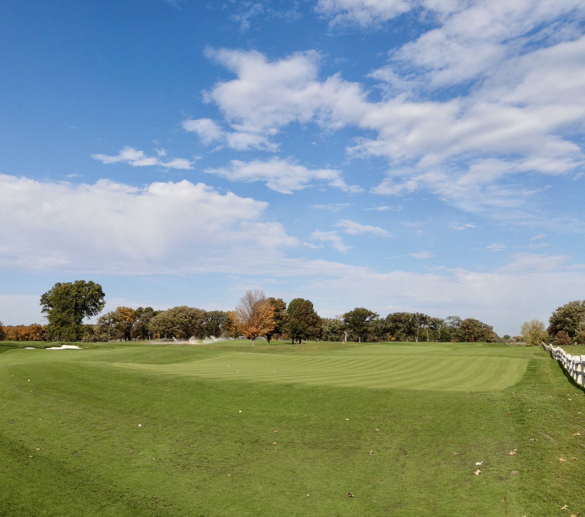 kevinlarson39's tweet photo. @MedinahCC @BenMcGargill @OCMGolf @MikeCocking #6 #green #5 #inthedistance @j3nks_54 https://t.co/rm4KqCRuYW