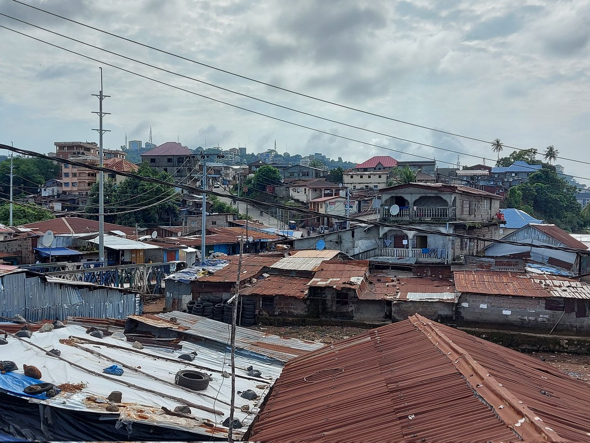 LizianAuma's tweet photo. Building resillience by giving back the power to the communities to forge their own pathways to tackle climate change.
Freetown is a tree town
#dignifiedurbanlife
#community4community
#KYCTVSierraleone https://t.co/ZPdHI4zrDi