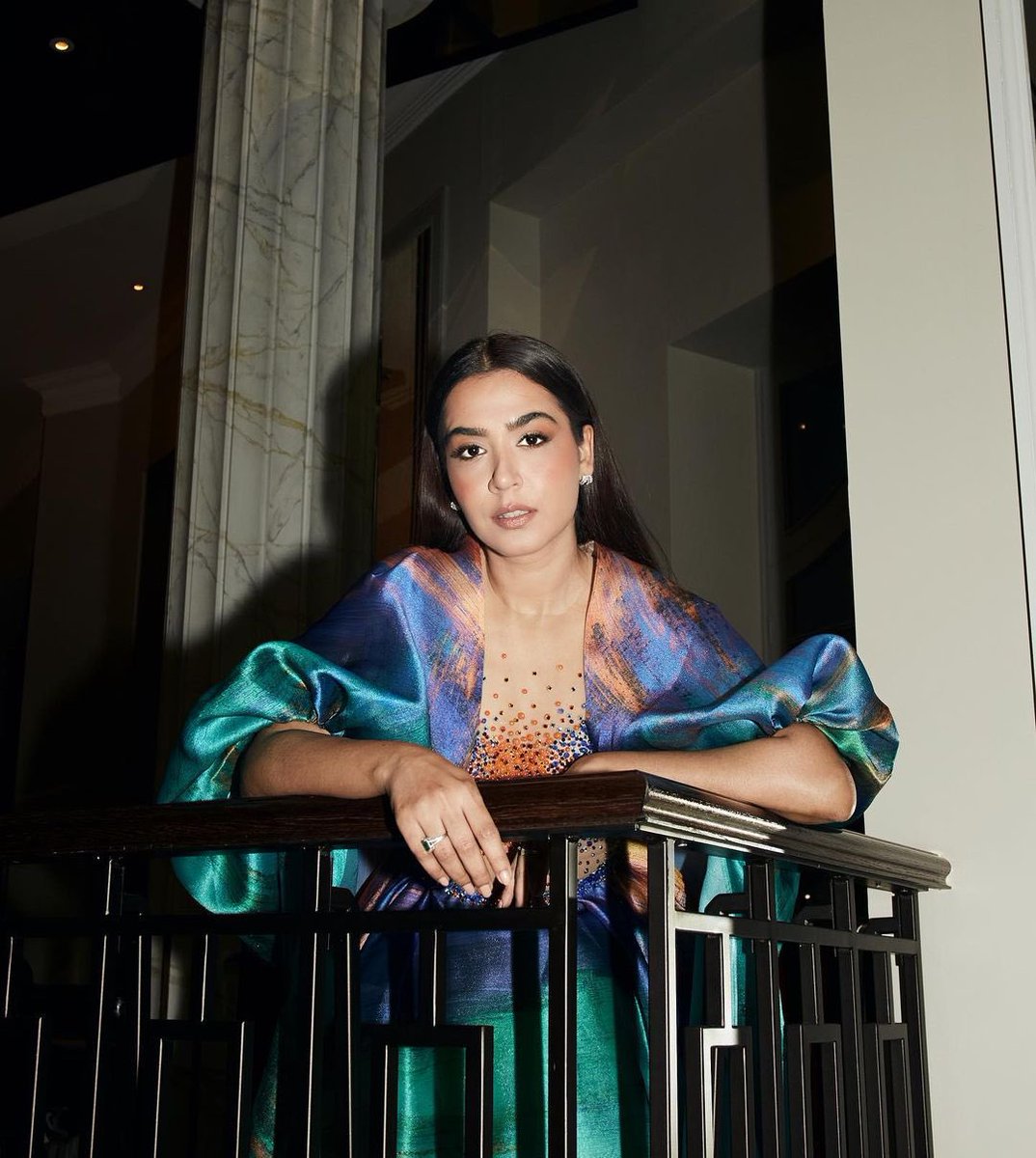 rasalapk's tweet photo. Mansha Pasha looks glamorous in a multi-coloured dress on the Red Carpet of #IPPAAwards2023🦋
#manshapasha #ippaawards #pakistanifashion #pakistanicelebrities #pakistanshowbiz https://t.co/HZHHXsnDFx