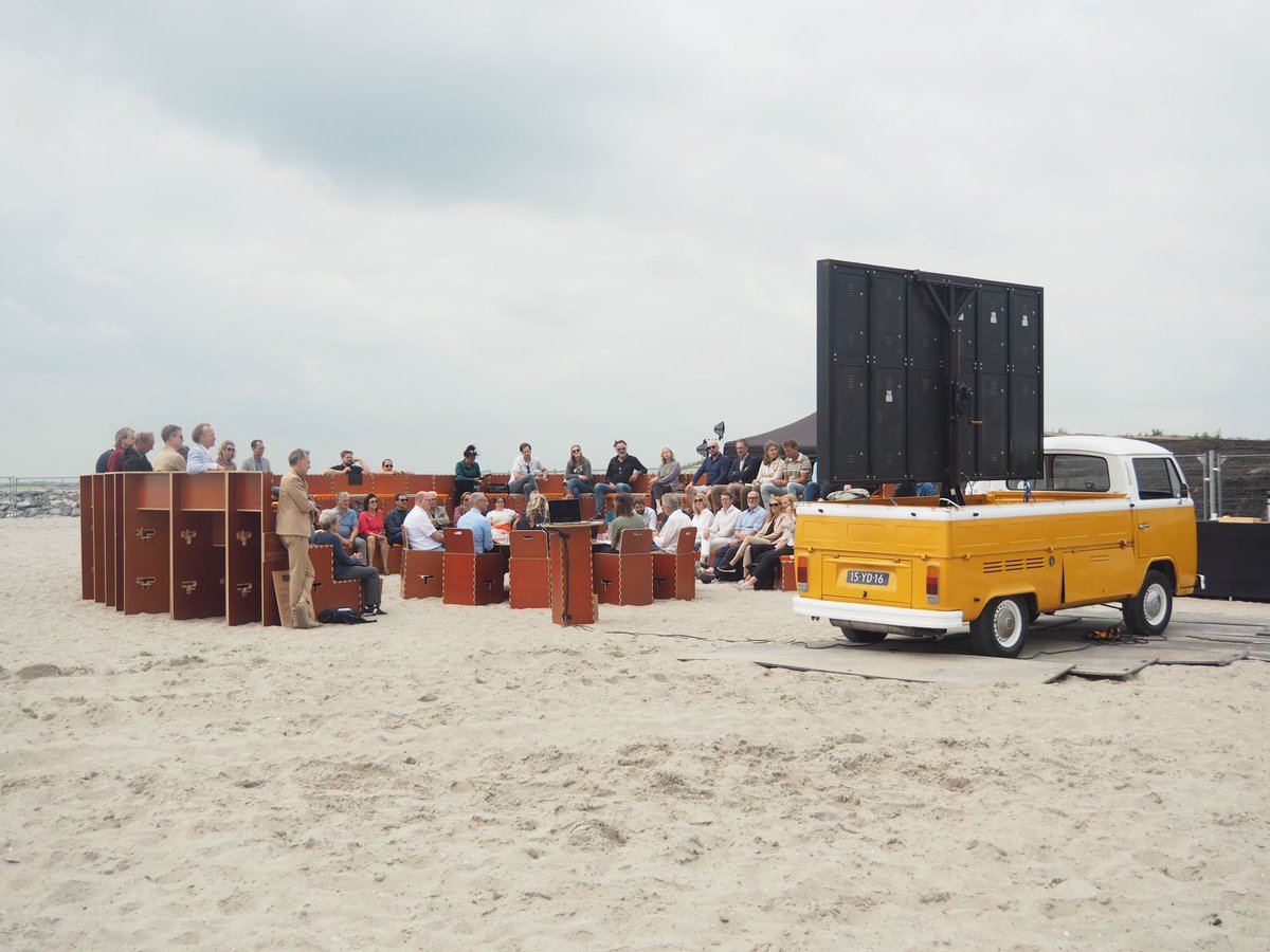 Ben jij de enthousiaste stedenbouwkundige/planoloog met een stevige visie over de inrichting van onze stedelijke en landelijke omgeving? Kom bij ons team! shorturl.at/cfy57
#Vacature #Stedenbouw #Planologie #MOOINoordHolland