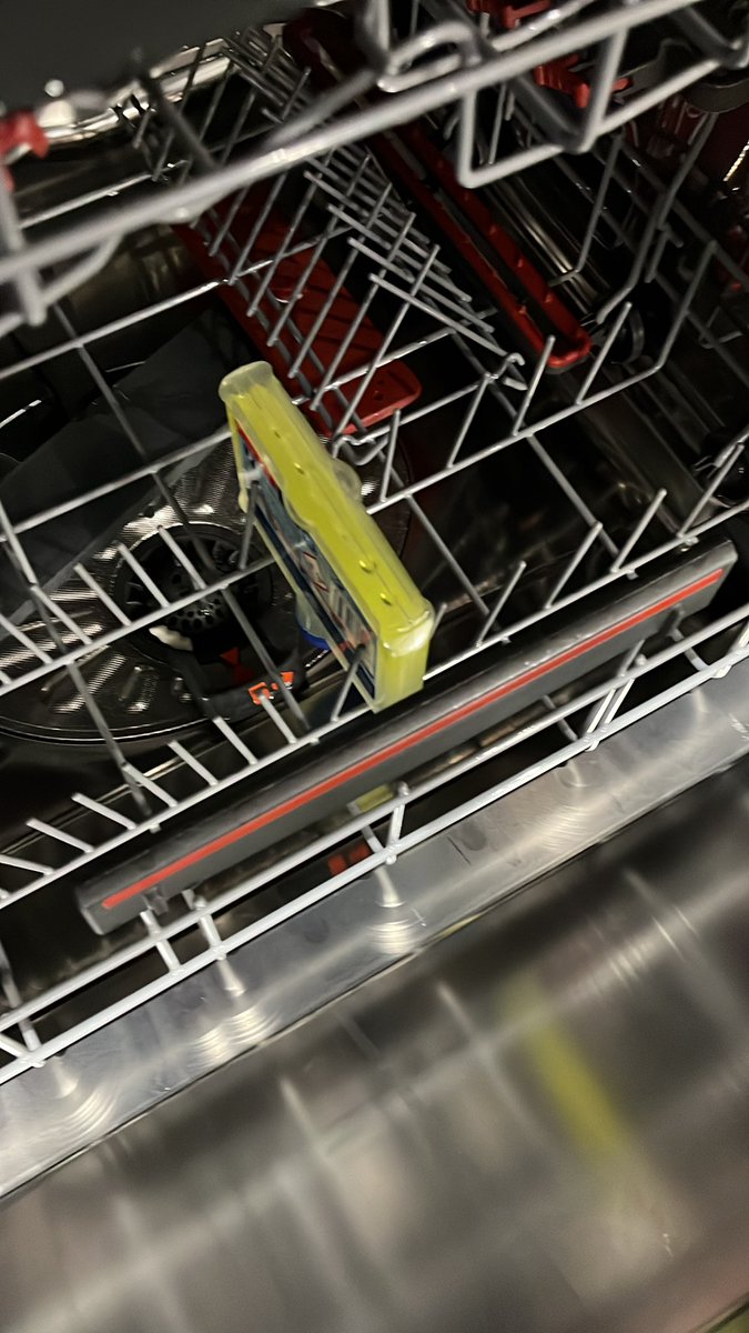 theonlymrst's tweet photo. @FinishUK I’ve e just my dishwasher with the deep clean in it but the bottle is still full after the cycle has ended. Any suggestions?? https://t.co/dxD0wysJhE
