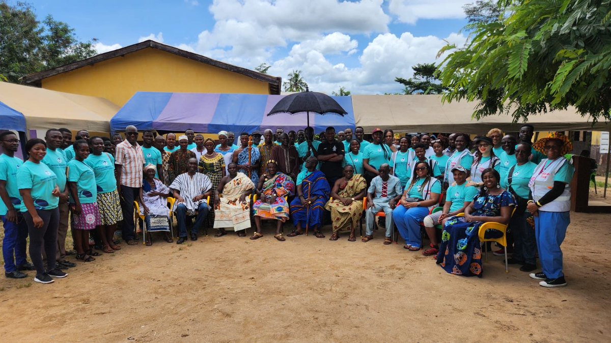 DrChiChiEkhator's tweet photo. After an amazing 10 day #Holistic & #Medicalmission to Ghana - to #BremanFawomanyo village & to #Kayeye girls in Accra, I am even more mindful of the importance of tackling the social determinants of health #foodinsecurity #poverty #livingconditions #sanitation #education https://t.co/Utpxp7X8gm
