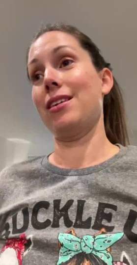 Juste pour vous souhaiter bon après-midi... Bisous