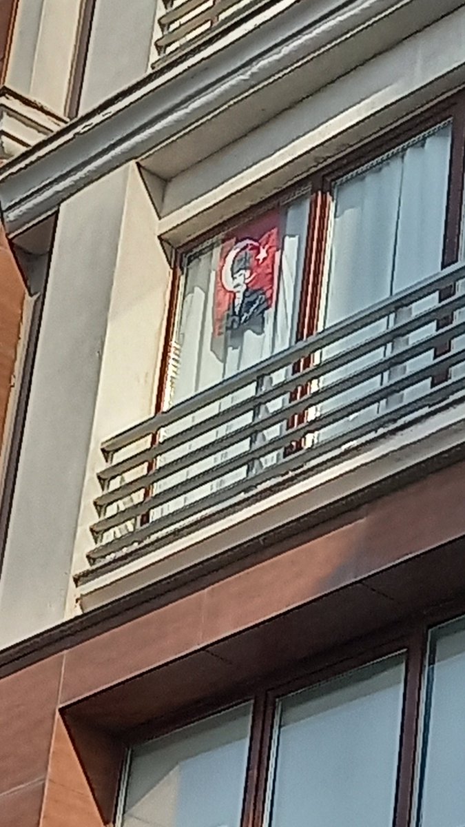 alonewolf1973's tweet photo. #Cumhuriyetimizin100YılıKutluOlsun #BayrakAsTürkiyem  
Yaşasın Cumhuriyet..

NE MUTLU TÜRKÜM DİYENE https://t.co/UQXjkgIdpL