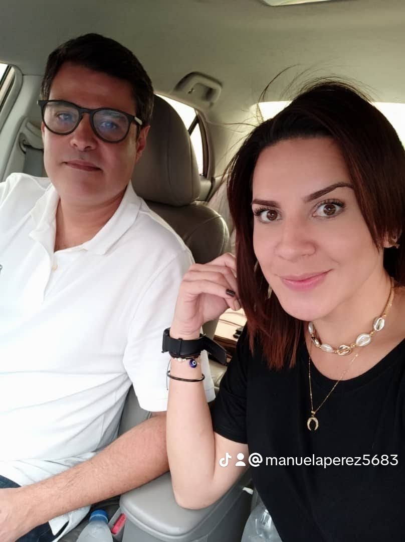 manuelita1504's tweet photo. Darlyng Núñez (38)
#Periodista
16/08/23:
"Cayó" desde el balcón de su Apto en el Piso: 9
Torre:B Edif Amapola Conjunto Parque Resid del Este
#BoleítaNorte #Caracas
Han pasado 2 meses
#QueremosJusticia
#JusticiaCaigaQuienCaiga
#JusticiaParaDarlyng
@TarekWiliamSaab
@DouglasRicoVzla https://t.co/hn4dU4bggt