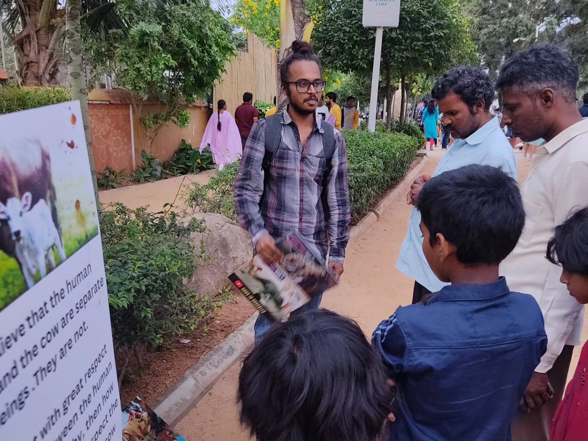 HydAnimalSave's tweet photo. On the occasion of Gandhi Jayanti, our dedicated volunteers gathered at Durgam Churvu Park, taking to shed light on speciesism. The response from the crowd was very receptive as people expressed their concern for animals and deeply moved by the horrors within animal industries . https://t.co/5fZBz7uG5e