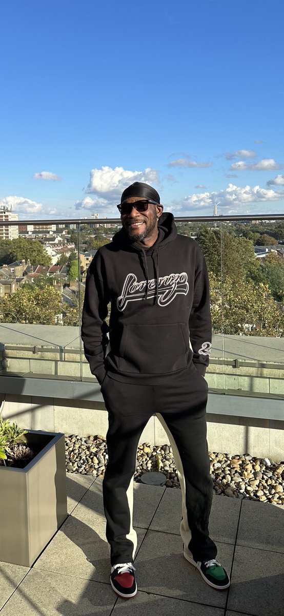 ayostake's tweet photo. The way birthdays come these days it’s like I’ve had one this year already. Incase it was genuinely last year, then happy birthday to me. Another 365 amazing days on earth is a privilege. #Almost50 #Fineboy #DripTooHard #StayDrip. #Dench https://t.co/AYuRaw34vV