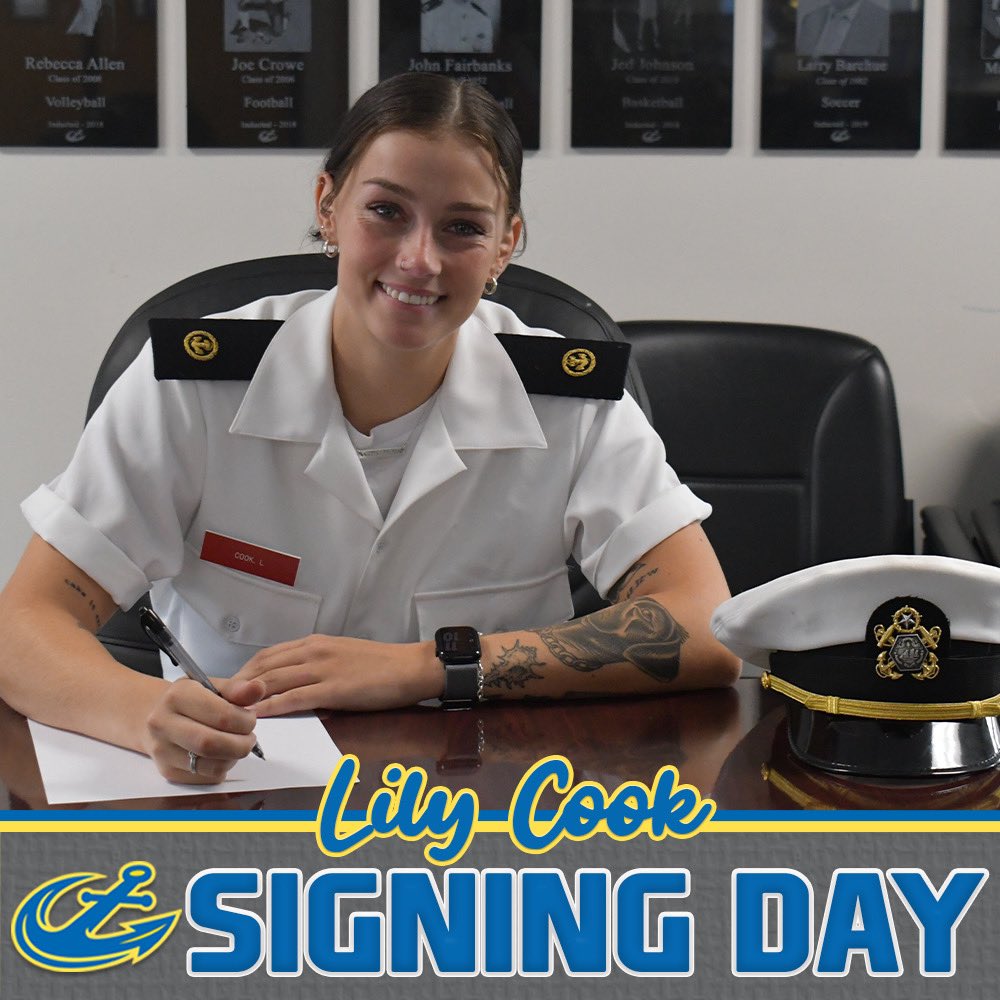 MarinersSports's tweet photo. Today's #MMASigningDay features womenβs lacrosse student athlete Lily Cookπ₯ Lily graduated with a degree in Marine Transportation Operations and and will now be working for Northstar Maine serving as a Third Mate aboard the OSV/Commander!!
#RespectTheAnchor #MaineMaritime https://t.co/FZCLl5O86E