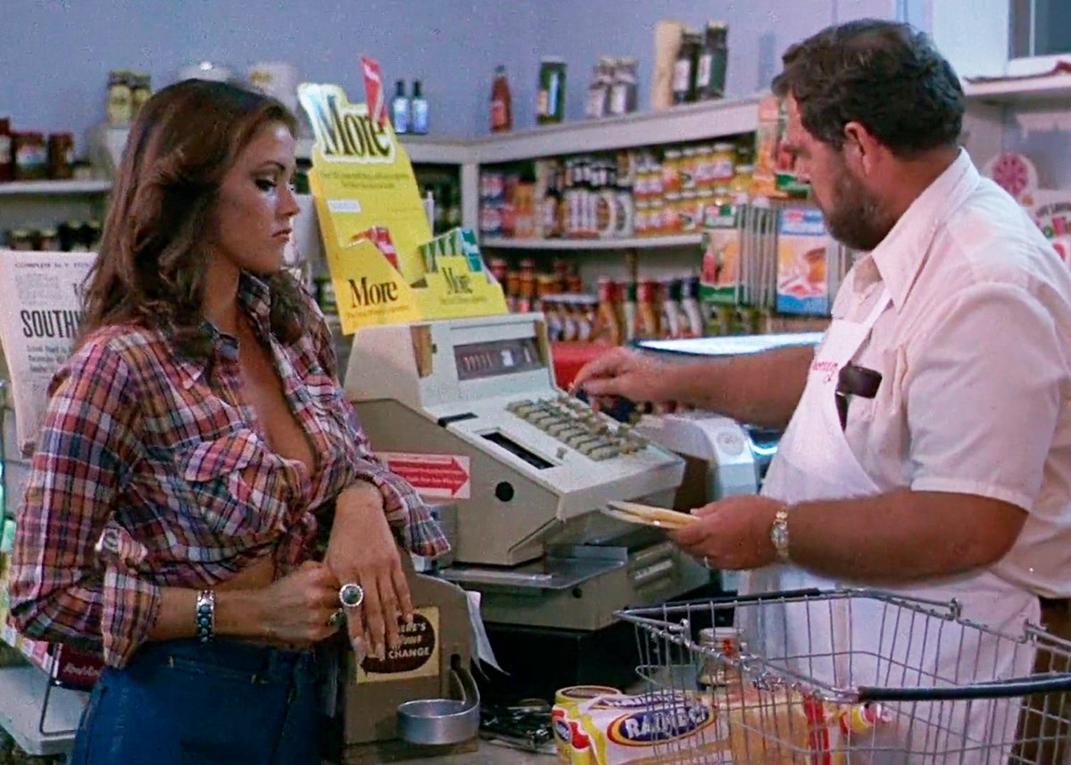 Lynda Carter tweet media