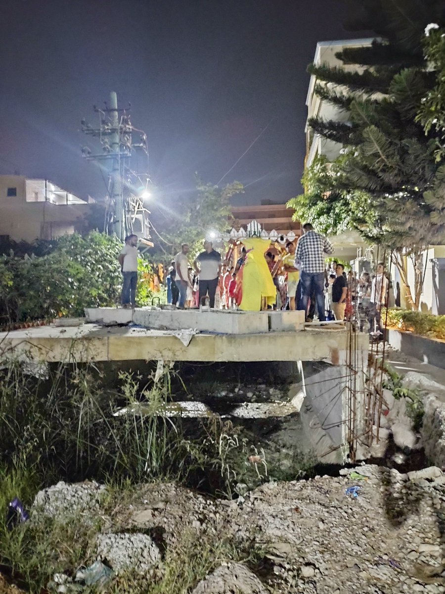 Rishi Vora tweet media