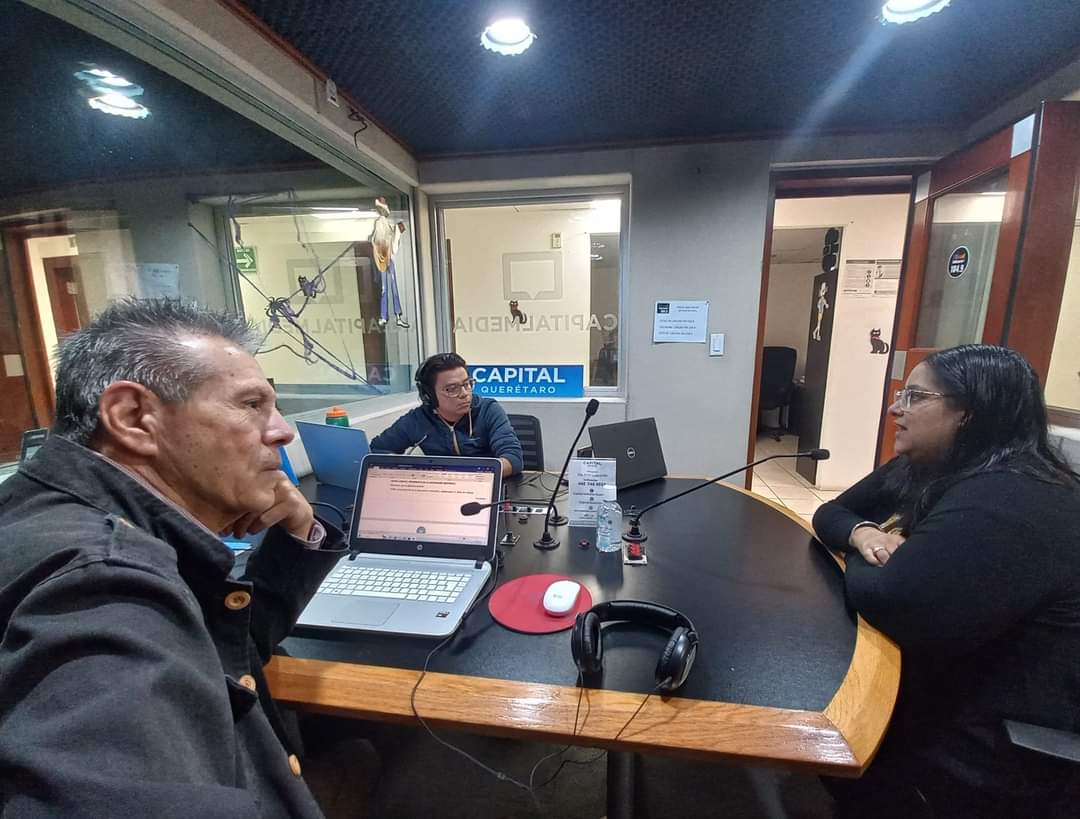 Muchas gracias Capital Noticias Querétaro   por el espacio para hablar de los derechos de los animales y la constitución de Miztontli por la defensa animal  gracias Paco Hernández y Sergio Magaña Castillo por la plática.
Transmisión en vivo:  fb.watch/nTvmkGZWS1/?mi…