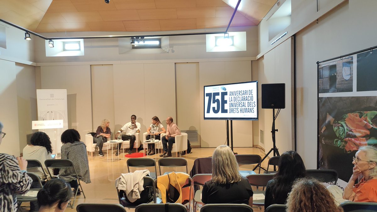 frmat's tweet photo. "Quan es parla de diversitat, les persones blanques, difícilment si senten part. La diversitat és la de tots els altres" diu Hamza A. Rajà a la jornada sobre migracions i participació.
#eurocentrisme
#75anivDDHH
#DDHH https://t.co/laWIgcsyrc