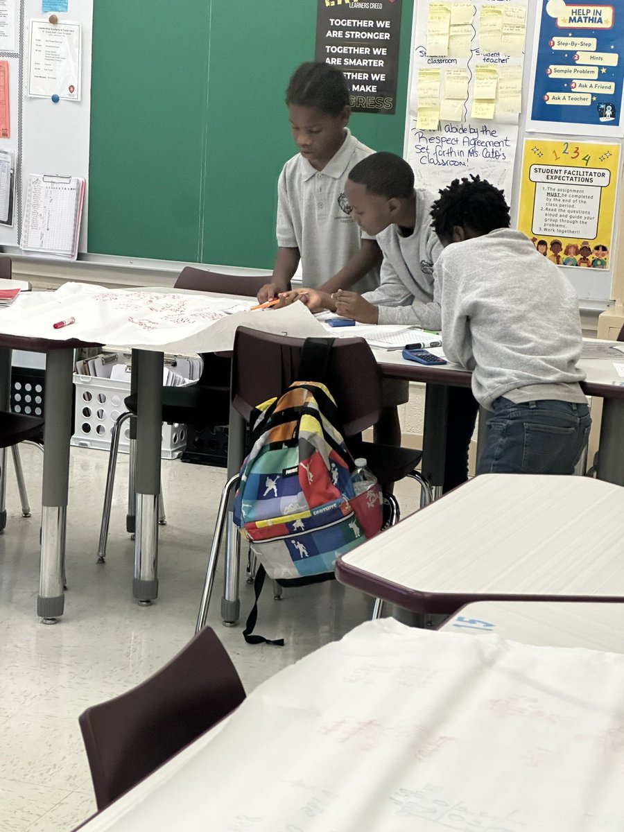 ShanaDay88's tweet image. Ms. Cato is implementing “Pencil Down” Collaborative strategy which requires students to talk about how they will solve the problem before they write! #ALLinwithLAN #teachwithLan @LAForestOak6 #studentdiscourse #proportions @LANschools