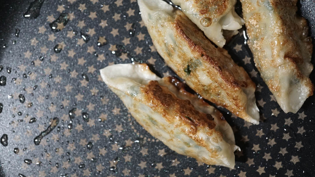 myramenpcb's tweet image. We put a lot of effort and care into creating our unique gyoza dishes, using only the freshest ingredients and traditional techniques. Come and visit us at My Ramen today!

#Gyoza bit.ly/414fGVm