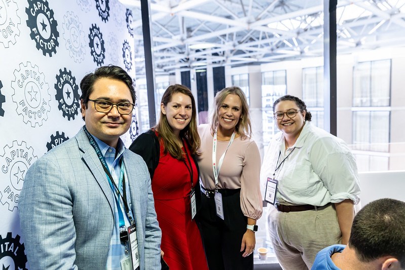 Are you looking for investors, talent, a mentor, or a co-founder? Join us in Austin this Friday, 10/27 for Cup of Capital! ☕💸

🤝 Get introduced to other entrepreneurs and investors!
⚙️ Meet members of the CF community!

➡️ hubs.ly/Q025nzr_0