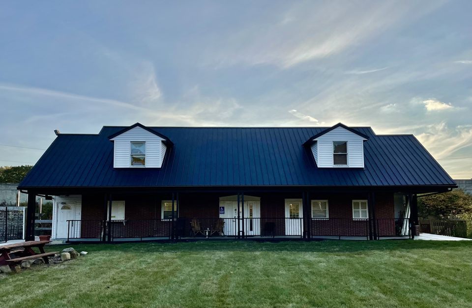 LaLstark's tweet photo. “Say hello to my little friend.” The Hope and Healing Center is HERE!  A traumatic loss center creating community through compassionate care. Look how the transformation is coming along!!! #survivorssupportingsurvivors https://t.co/qwdjL5sJQb