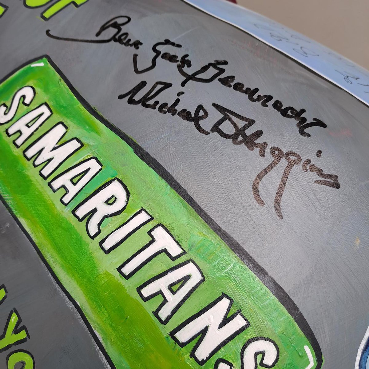 Our elephant is in Co. Wicklow! 

Pop into Arklow Library to say hi to the Samaritans 'Elephant in the Room,' signed by <a href="/PresidentIRL/">President of Ireland</a> Michael D Higgins 💚

#Arklow #Wicklow <a href="/WicklowLibs/">Wicklow Libraries</a> <a href="/EastCoastSams/">East Coast Samaritans</a> <a href="/ElephantIn2022/">elephantintheroommovement</a>