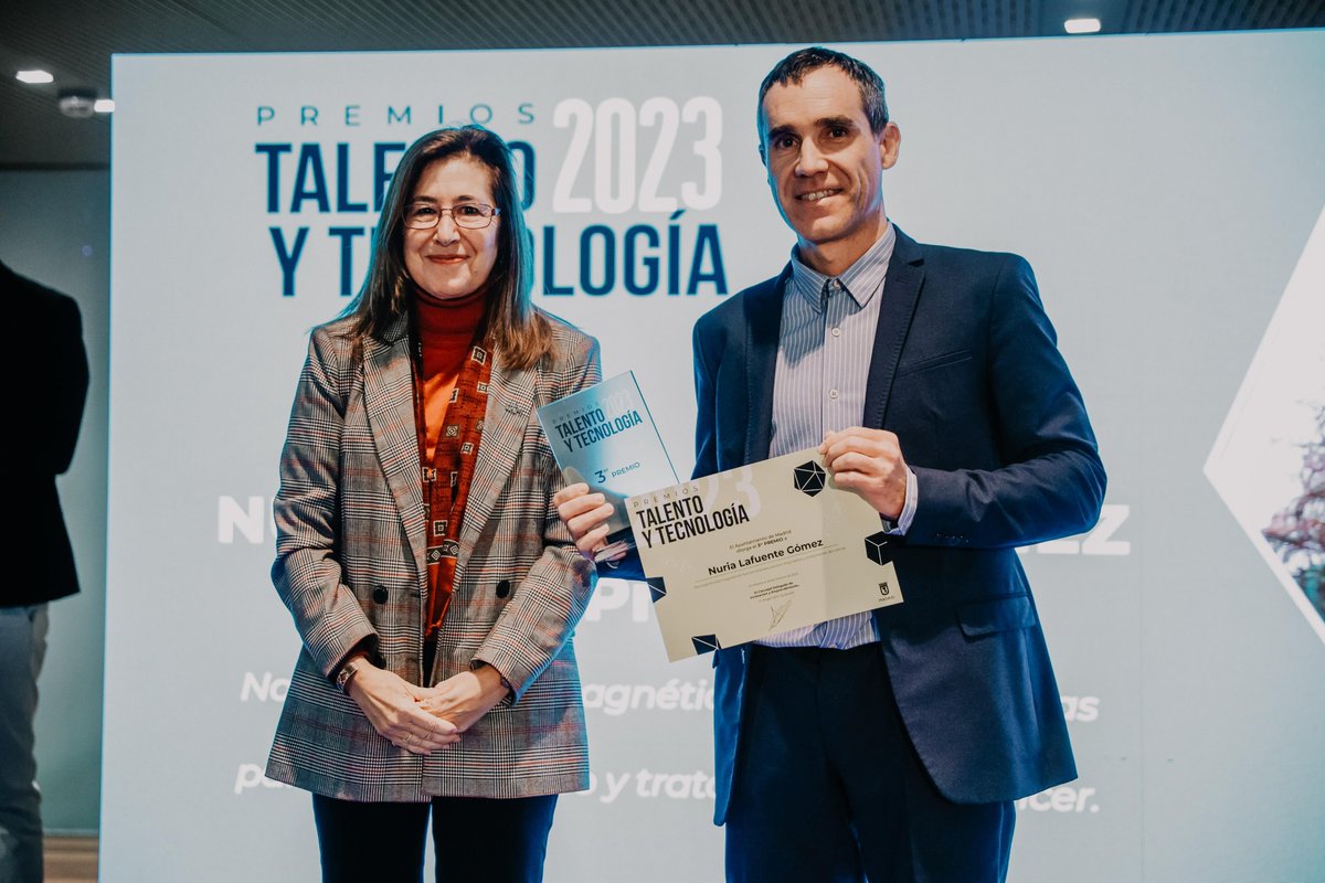 madridinnova's tweet photo. El 23 de octubre, el Parque del Retiro fue testigo de la entrega de los #PremiosTalentoYTecnología2023. 

Un evento que resaltó la excelencia científica en @MADRID , premiando la innovación para el bienestar y el medioambiente

Conoce los premiados 🥇👏🔗https://t.co/6W3bXZA67G https://t.co/EQguxf11u2