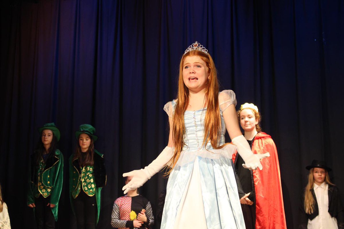 AGS_English's tweet photo. What an amazing showcase of work these past two days of Junior Drama Festival! Sharing some of the photos and more on Facebook @assumptionlive https://t.co/pNNUncDFKQ