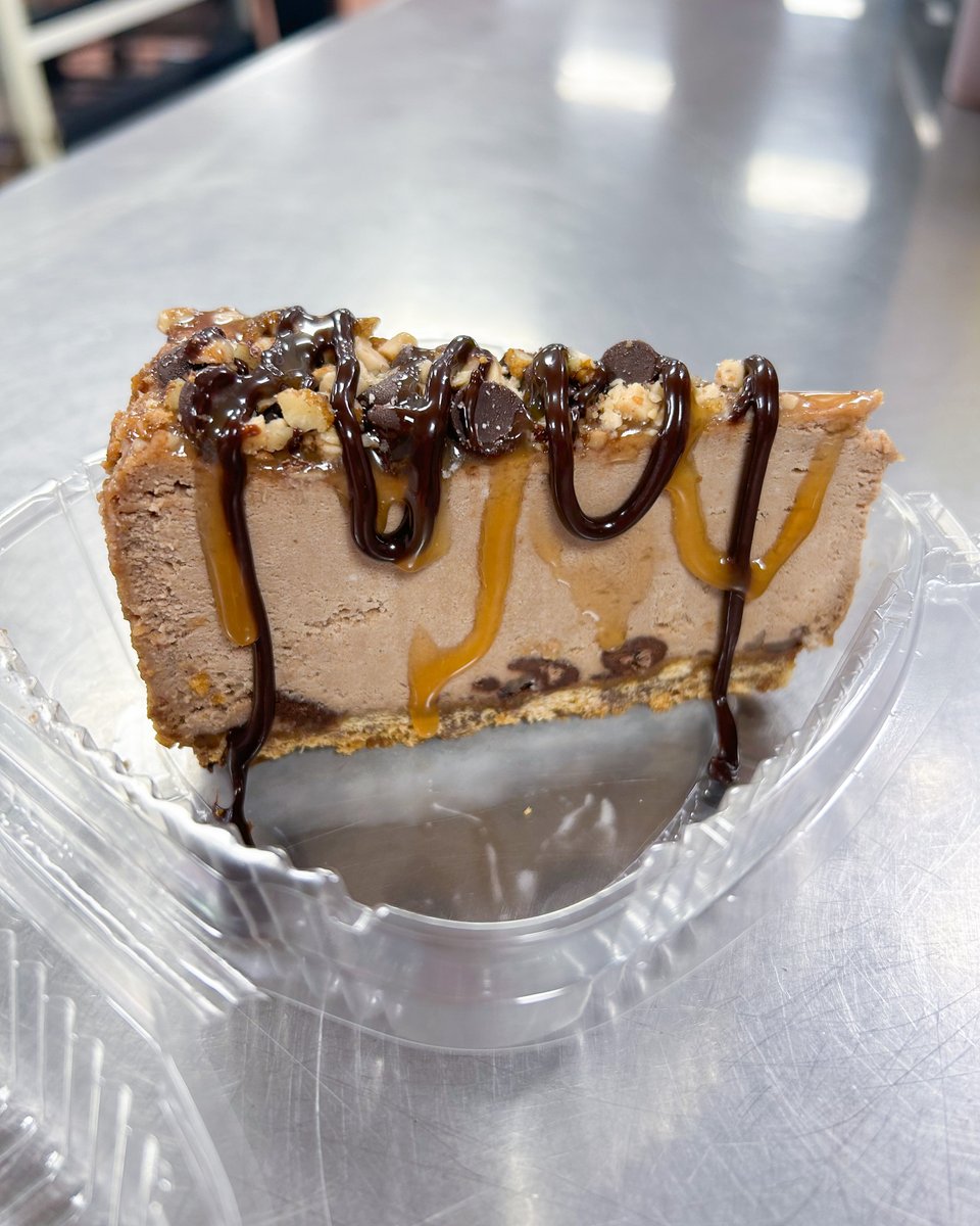 SanMarcosBBQ's tweet photo. We have whipped together a special Turtle Cheesecake dessert for y'all this week! Stop by and try it yourself at either of our 2 locations!
Hunter Rd Location: 10-7
35 Location: 10-8
#turtlecheesecake #dessert #sanmarcos #txbbq #dessertspecial #cheesecake https://t.co/1WI3ZDjJEb
