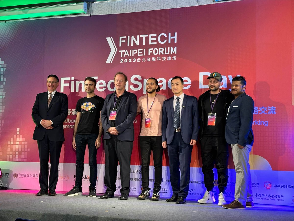 functionland's tweet photo. Our Co-founder, @ehsan6sha, shines on stage at Fintech Taipei Forum 2023 by #Fintechspace. 🇹🇼🔥 https://t.co/Q2XGpF1N4x