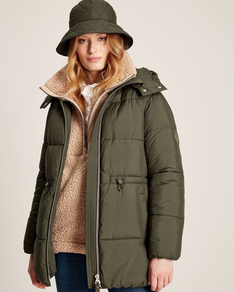 Thistles_SC's tweet image. Like a duvet. But better, cause you can wear it! 

We're loving this snuggly Holsworth Dark Green Showerproof Padded Coat from @Joulesclothing 💚 

#wintercoat #coat #paddedcoat #joules