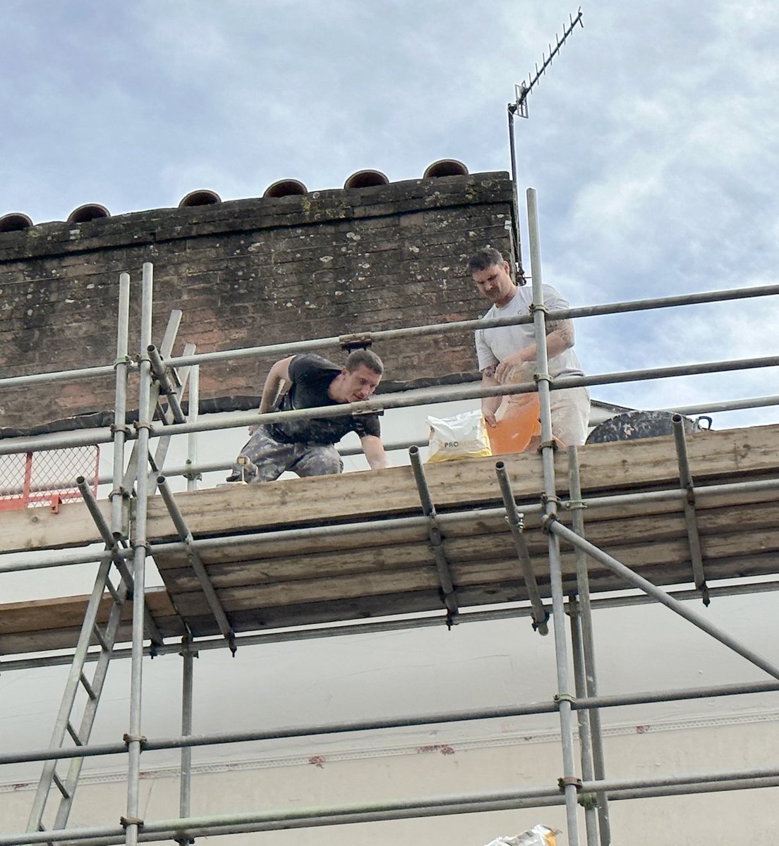 Exciting news... The resurfacing of the wall started today. Many thanks to Chris Harper and the amazing team from CH Plastering.