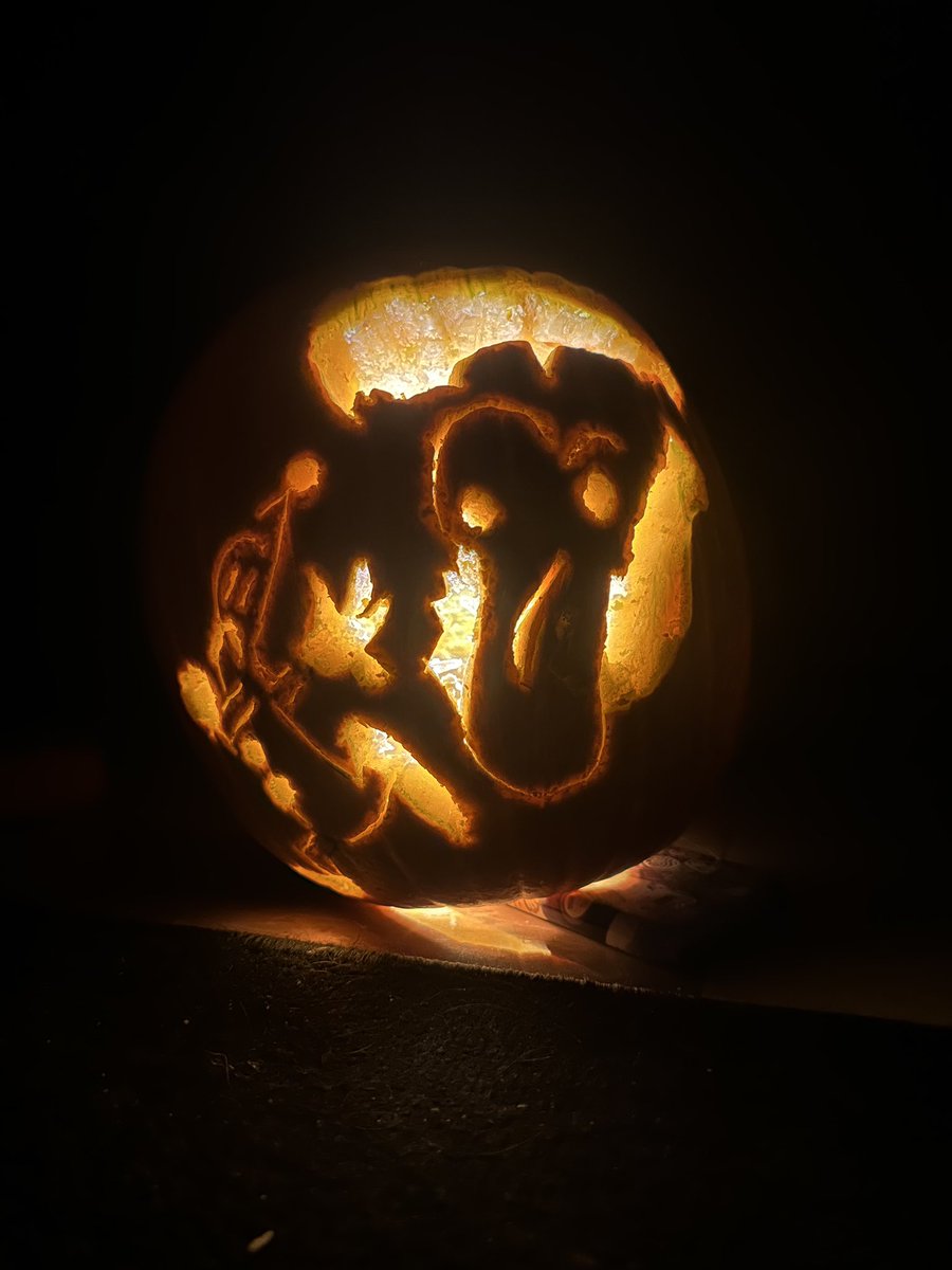 _mocpoc_'s tweet photo. [realizes a Jack-o-lantern can be anything] #theamazingdigitalcircus https://t.co/InpR1yGpoh