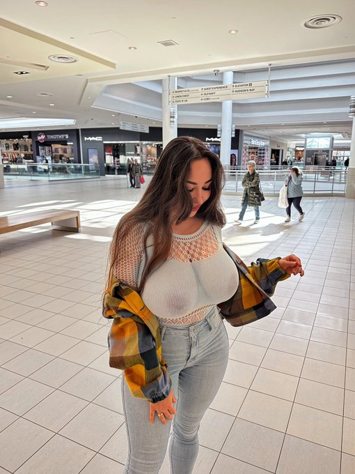 Hey☺️🎃🎃 https://t.co/4L4bkDsm36