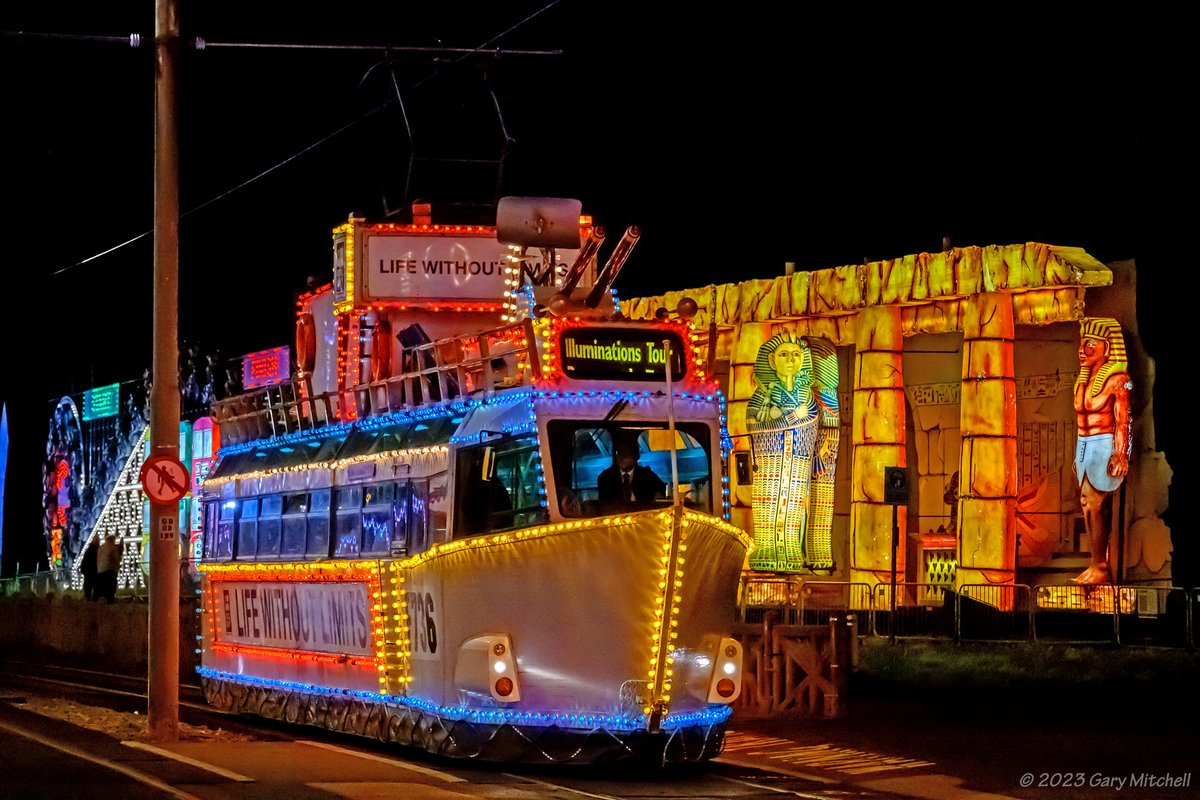 BplHeritageTram's tweet photo. Illuminated Trams + Illuminations = some amazing photos 📸

Thank you Gary Mitchell for your work capturing our trams in all their glory 😊 https://t.co/QNrVAed1GP