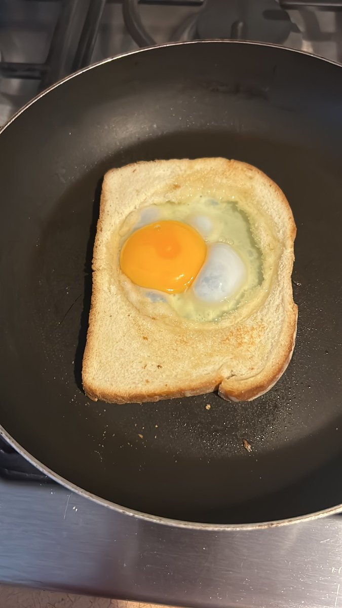 AngelDehesa's tweet image. Huevo estrellado en pan tostado con Zathar. #eathealthy #CreativeFood #Salud #CocinaFacil